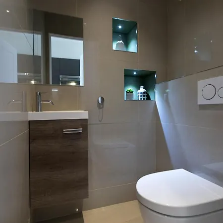 Le Classe : Hypercentre, 150m Palais, Climatisation Apartamento *