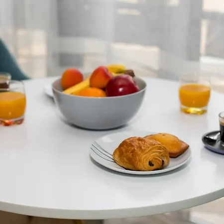 Le Classe : Hypercentre, 150m Palais, Climatisation * Cannes